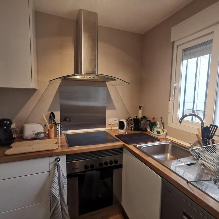 Corner Penthouse Sleeps 4 with Parking - Apartamento - 16
