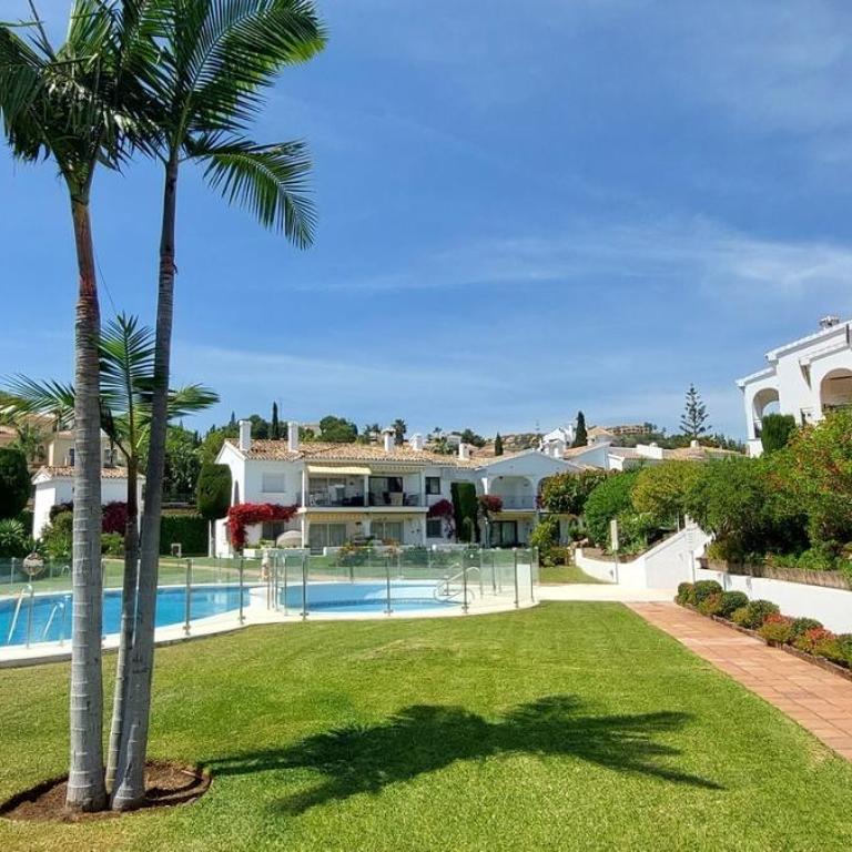 Corner Penthouse Sleeps 4 with Parking - Apartamento - 4