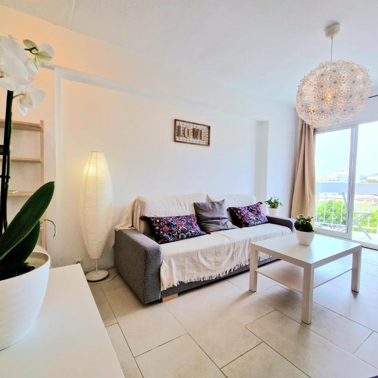 AA Guest - Piscis Mountain View Eco Apartment - One-Bedroom Apartment - 6