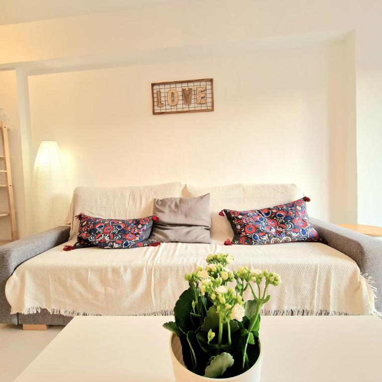 AA Guest - Piscis Mountain View Eco Apartment - One-Bedroom Apartment - 13