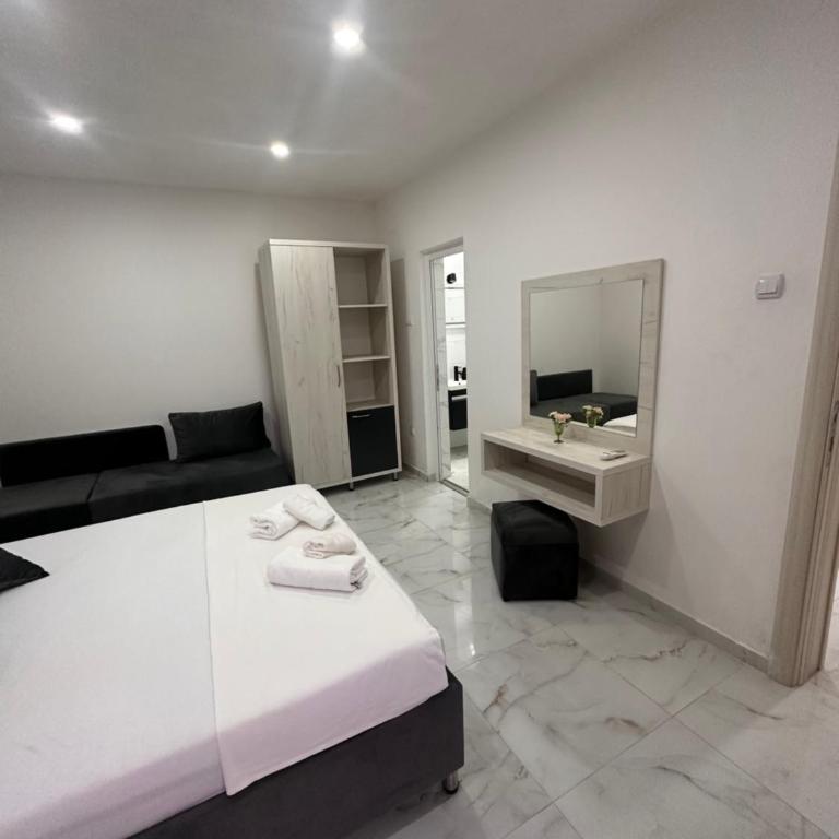 Apartments SR - Two-Bedroom Apartment - 4
