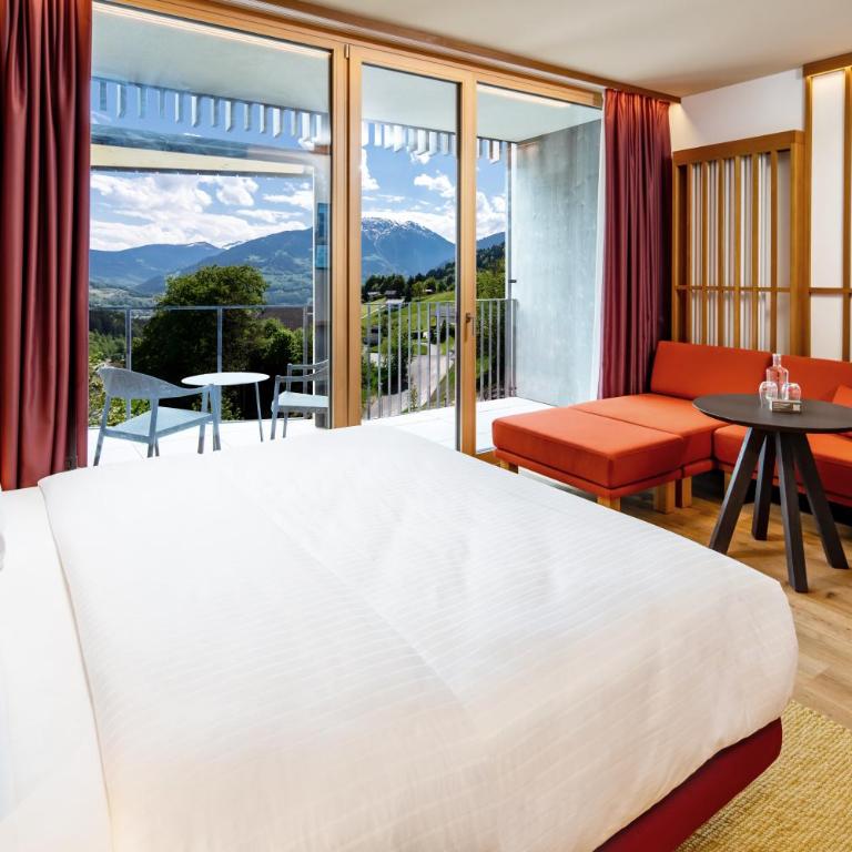 Falkensteiner Family Hotel Montafon - The Leading Hotels of the World - Superior Zimmer mit Balkon - 1