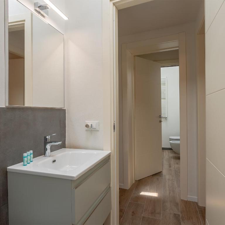 Piazza Dei Rossi Due View - Appartamento con 2 Camere da Letto - 10