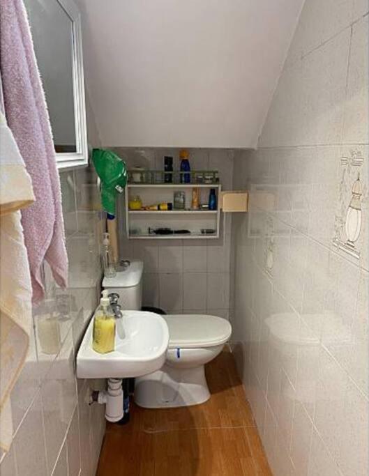 Fantástico chalet con piscina - Casa de 3 dormitorios - 16