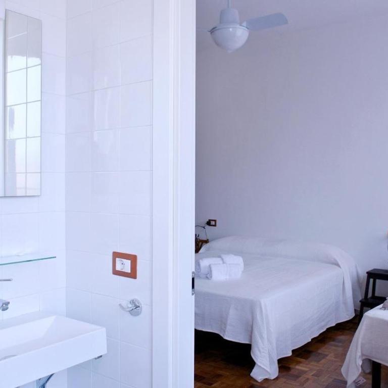 IL Cielo Sopra Torino - Triple Room with Private Bathroom - 2