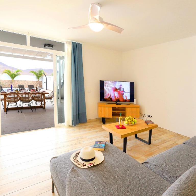 Bella, modern 4 bed Playa Blanca - Villa - 13