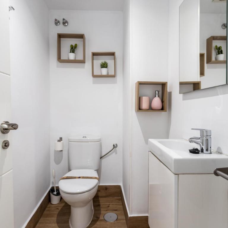 Sur Suites Los Patios - Three-Bedroom Apartment - 9