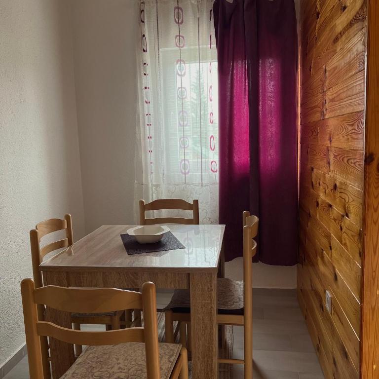 Vuković Accommodation - One-Bedroom House - 11