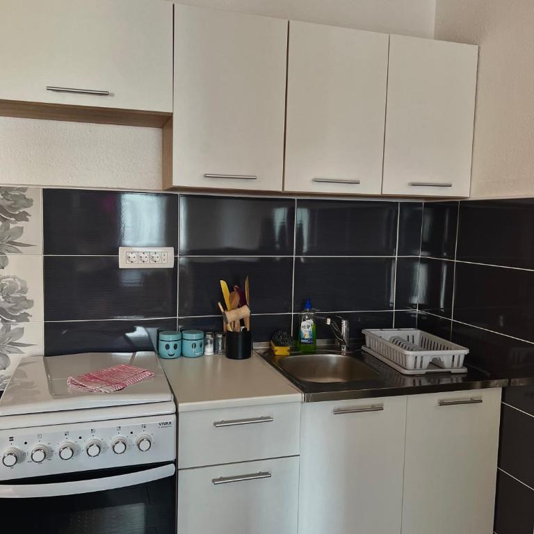 Vuković Accommodation - One-Bedroom House - 10