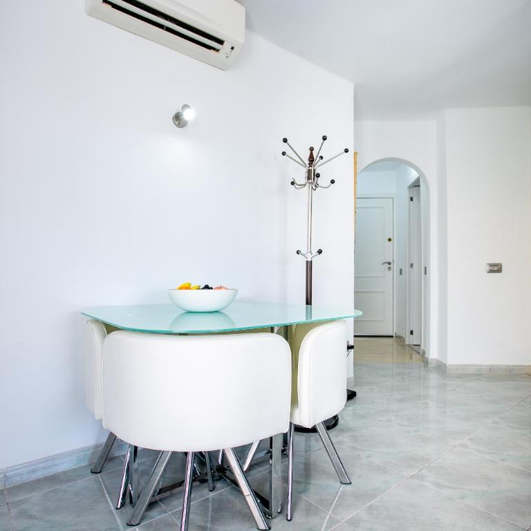 Fabulous new 2 bedroom apartment in Costa Adeje - Apartamento de 2 dormitorios - 20