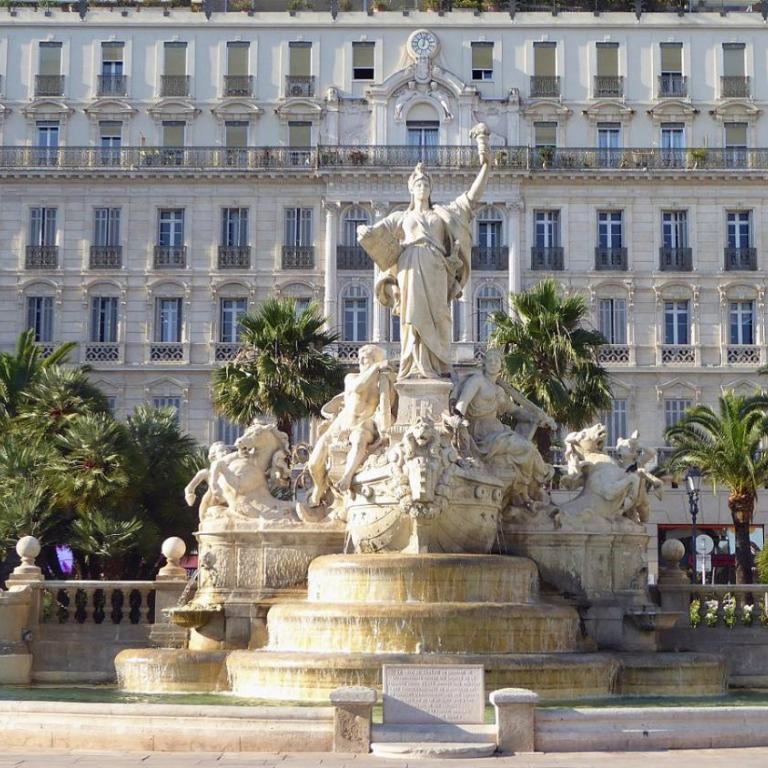 T3 charme ancien au coeur de Toulon - Two-Bedroom Apartment - 13