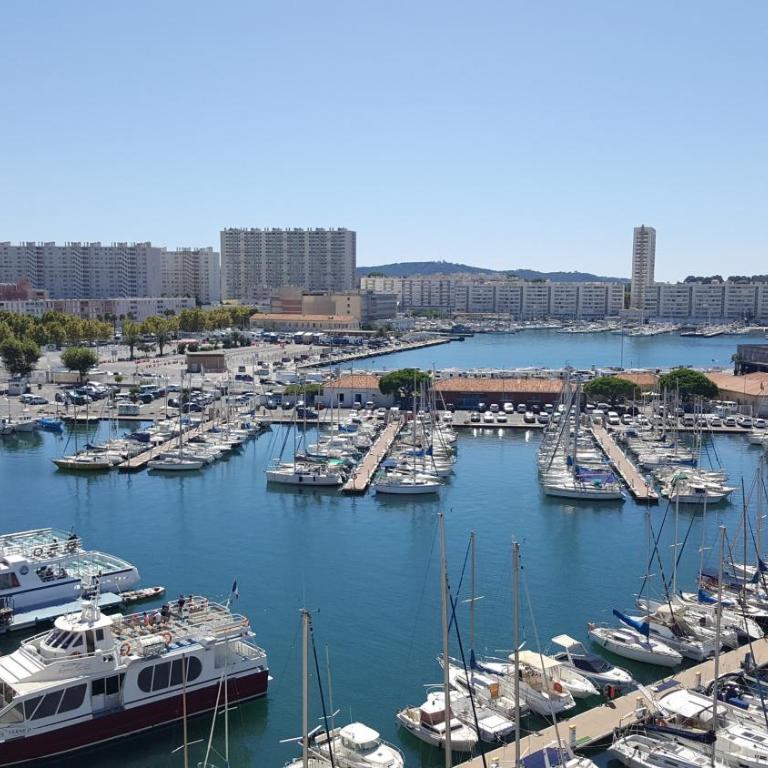 T3 charme ancien au coeur de Toulon - Two-Bedroom Apartment - 11