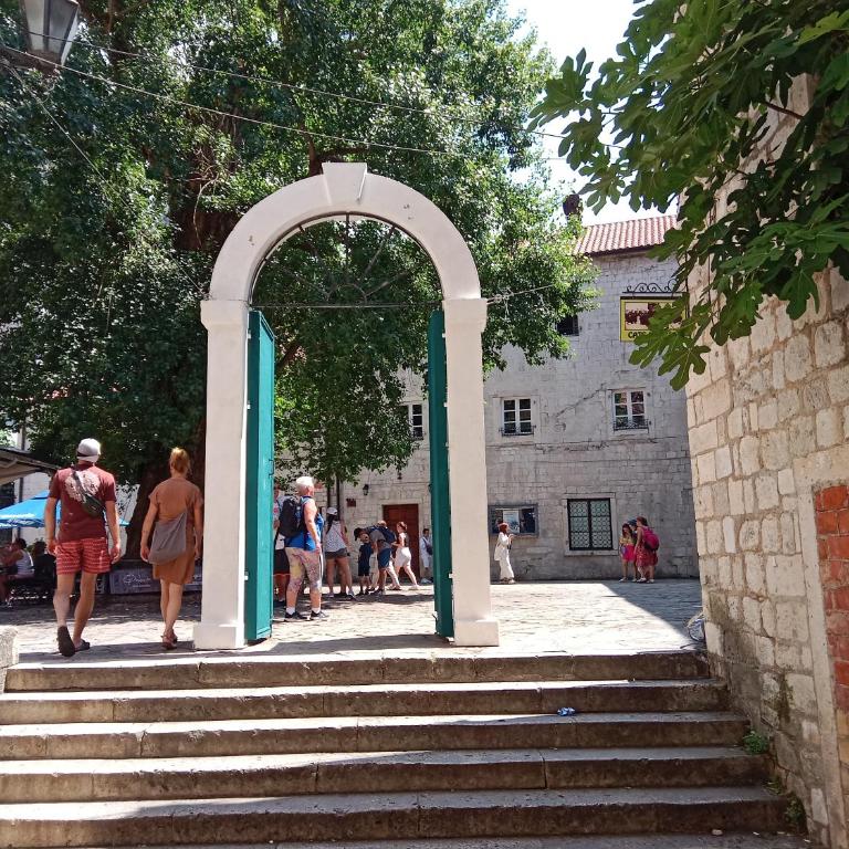 Centar Starog Grada - Large Double Room - 11