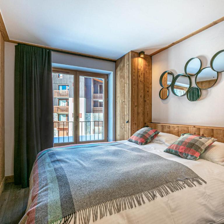 Luxueux 4 pièces avec balcon, cheminée et services conciergerie à Val-d'Isère - FR-1-694-65 - Apartment - 17