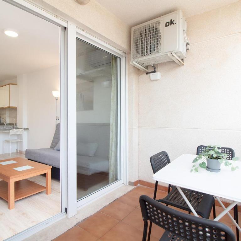 Global Vacacional, Bonito estudio cerca de la playa, Canet d'en Berenguer - Apartment - 1