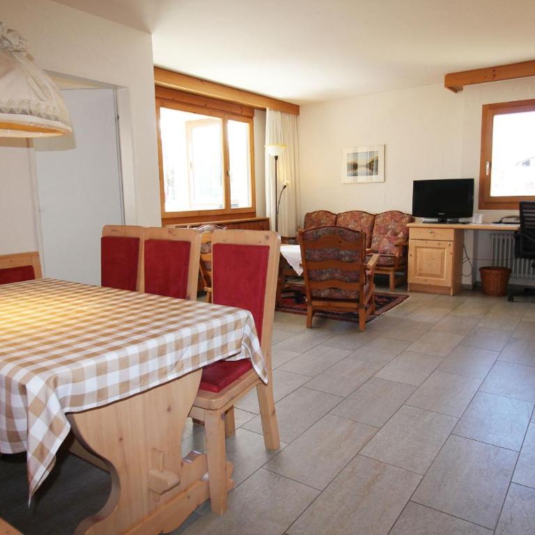Residenza Lagrev 2 Zimmerwohnung Nr 012 - Typ 21A - Hochparterre - Süd - Apartment mit Blick auf die Berge - 1