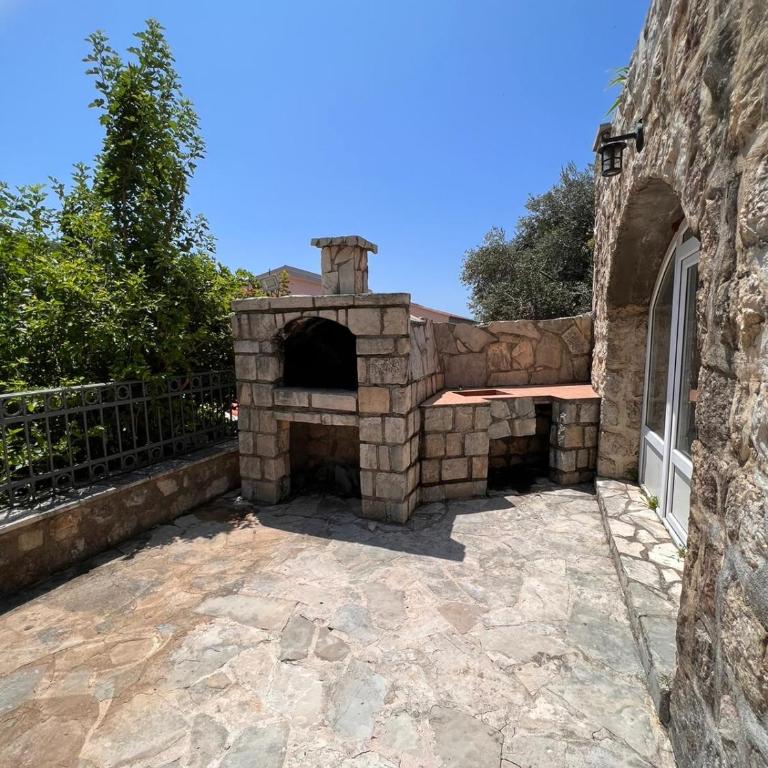 Vila Reževići - Vila - 42