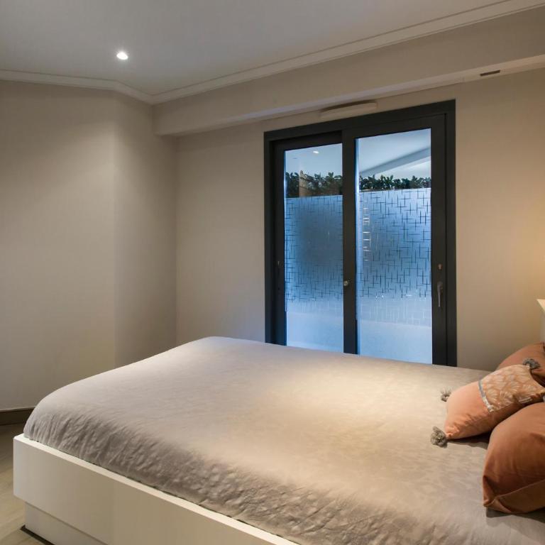 Luxury garden apartment 2BR in the best development of Cap d'Antibes-Juan les Pins - Two-Bedroom Apartment - 16