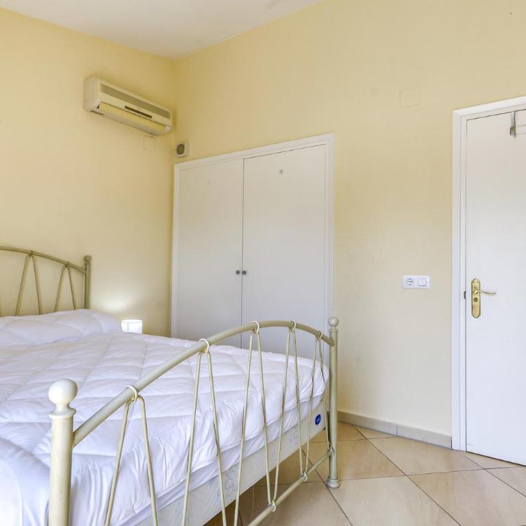 Port Petit 10 Empuriabrava Amarre 3x8 -Immo Barneda - Casa con 1 dormitorio - 15