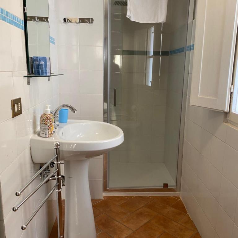 da I' Gini GuestHouse - Appartamento con 4 Camere da Letto - 27