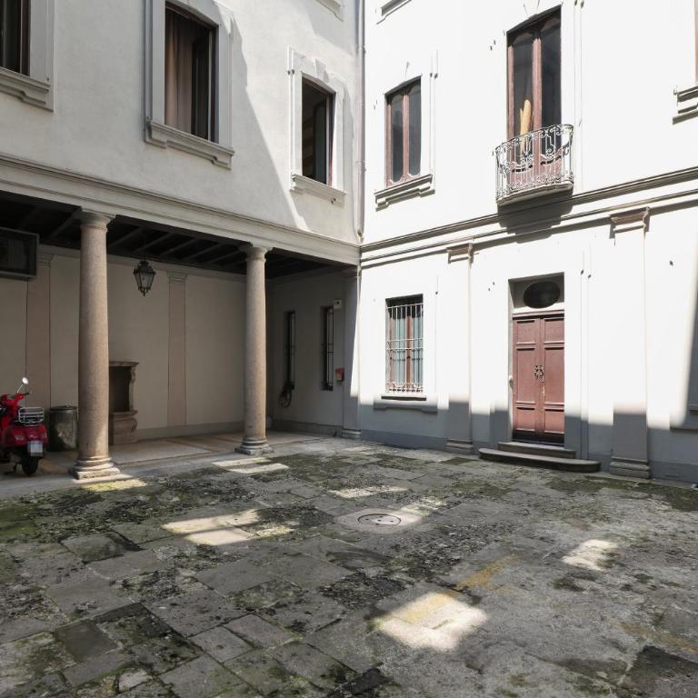 Prestige Boutique Aparthotel - Montenapoleone - Junior Suite - 13