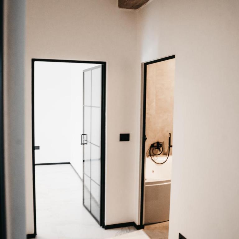 Greta Apartments - Deluxe Apartment - 17