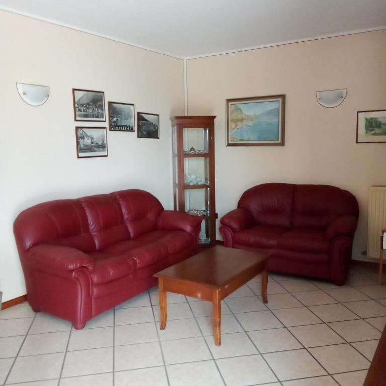 La Casa sul Lago Apartments - Olive Tree Apartment - Two-Bedroom Apartment - 2