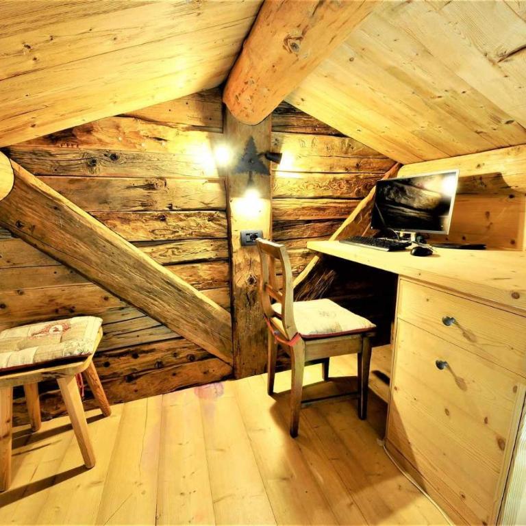 Chalet Heaven Mottolino by Livigno Accomodation - Two-Bedroom Chalet - 20