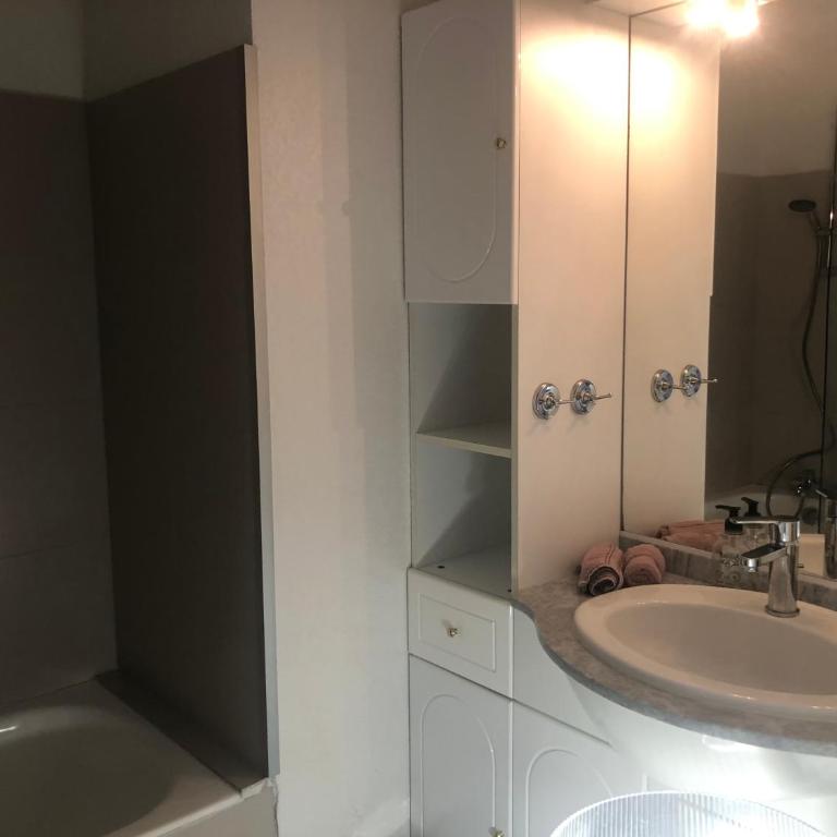 T2/T3 duplex à Port Frejus proche de la mer - Two-Bedroom Apartment - 6