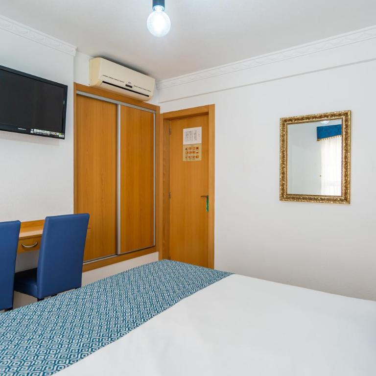 Hostal RR Feria by Beleret - Double or Twin Room - 5