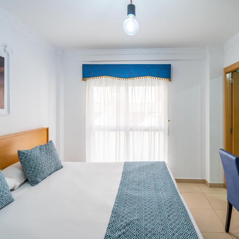 Hostal RR Feria by Beleret - Double or Twin Room - 4