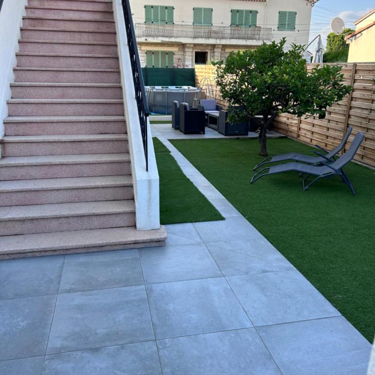 Superbe appartement dans villa - Appartement 3 Chambres - 23