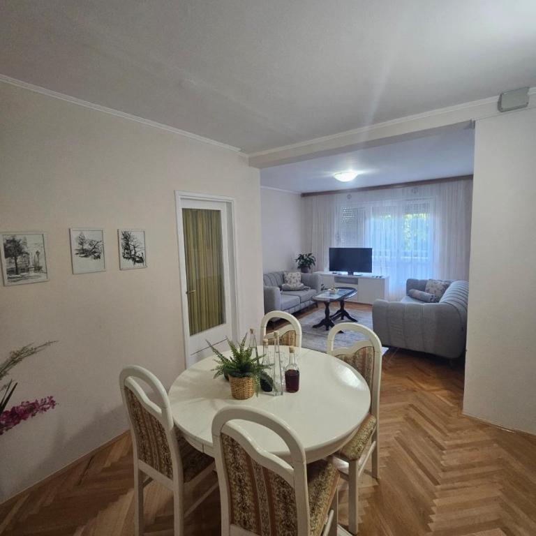 Apartment Z Mostar City Center - Two-Bedroom Apartment - 2