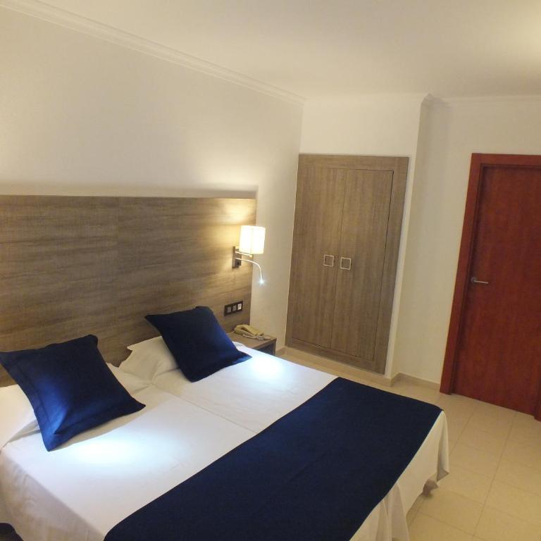 Hotel Risech - Habitación Doble con vistas al mar - 1 o 2 camas - 19