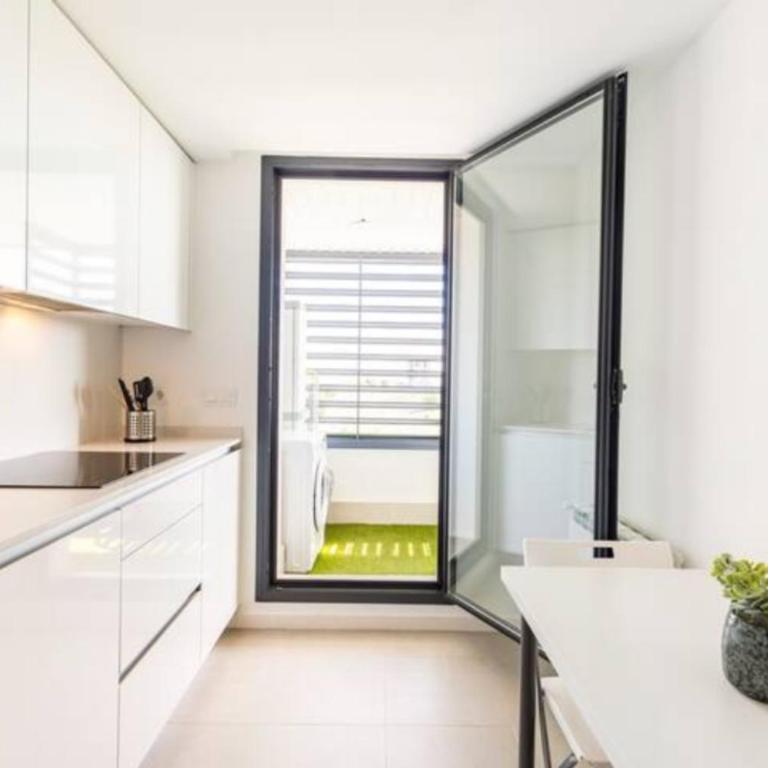 Piso climatizado y parking - Two-Bedroom Apartment - 6