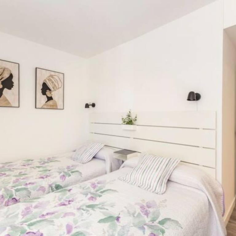 Piso climatizado y parking - Two-Bedroom Apartment - 12