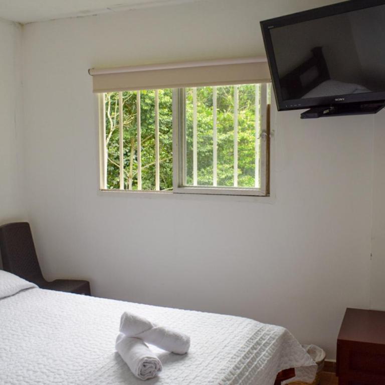 Hostal Mochileros Inn - Habitación Doble con baño privado - 5