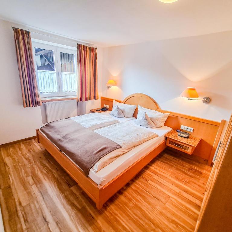 Berghotel Sonnenklause - Doppelzimmer mit Bergblick - 3
