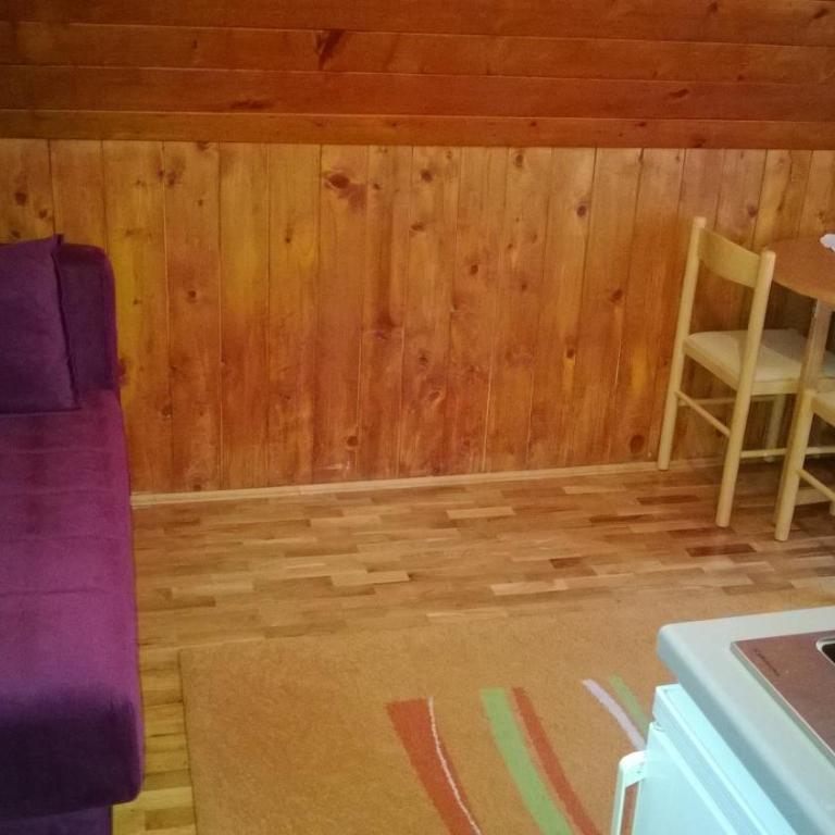 Guest House Milena - One-Bedroom Apartment with Garden View - 17