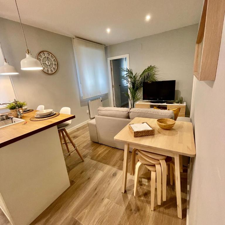 EL TERCERO DE LAURA - Two-Bedroom Apartment - 6