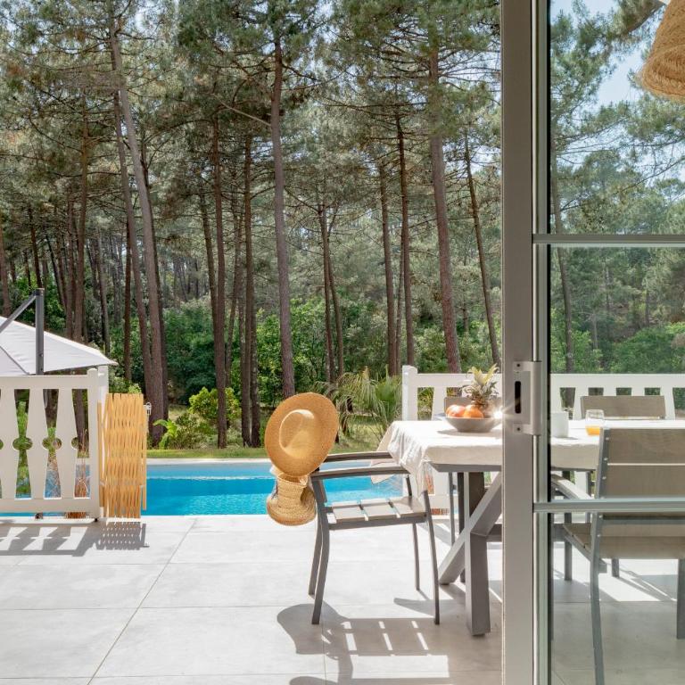 Belle villa familiale rénovée dans cadre exceptionnel-AG15 - Villa avec Piscine Privée - 16