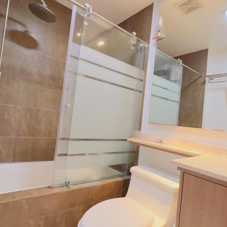 Departamento de lujo 3 dormitorios, 5 camas, 1 sofá cama, 11 personas, con terraza abierta, wiffi y parking free - Apartamento de 3 dormitorios - 29