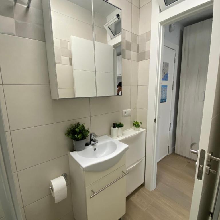 Apartamentos Naciones playa, Los Molinillos - Superior Studio - 7