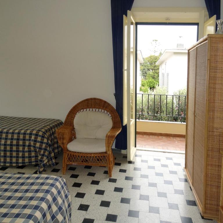 B&B Villa Fantasia - Camera Tripla con Bagno Privato - 3