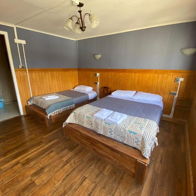 Hostal Ochen - Habitación Doble Grande - 1