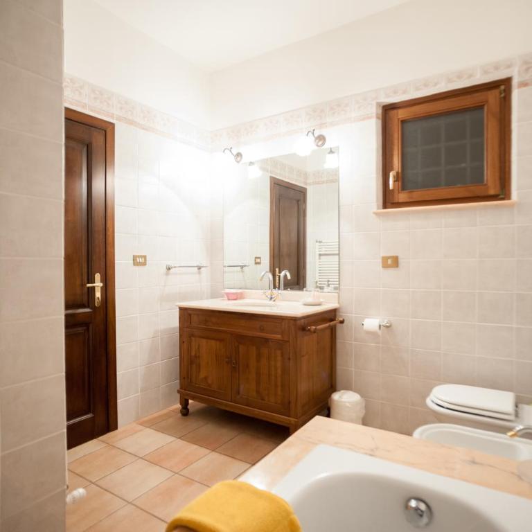 La Villa di Lucia - Camera Matrimoniale con Bagno Privato - 18