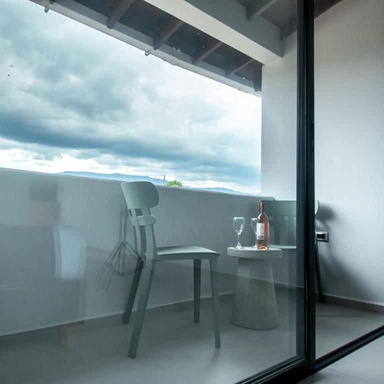 Barcelo Coliving - Studio with Balcony - 4