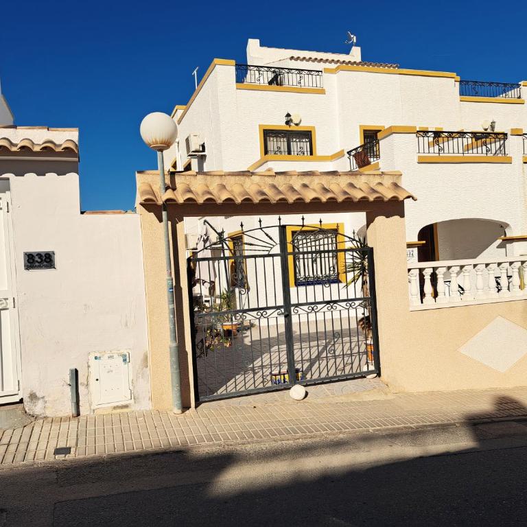 Orihuela - Sleeps 6 - Pool - Parking - PetFriendly - Villa de 1 dormitorio - 2