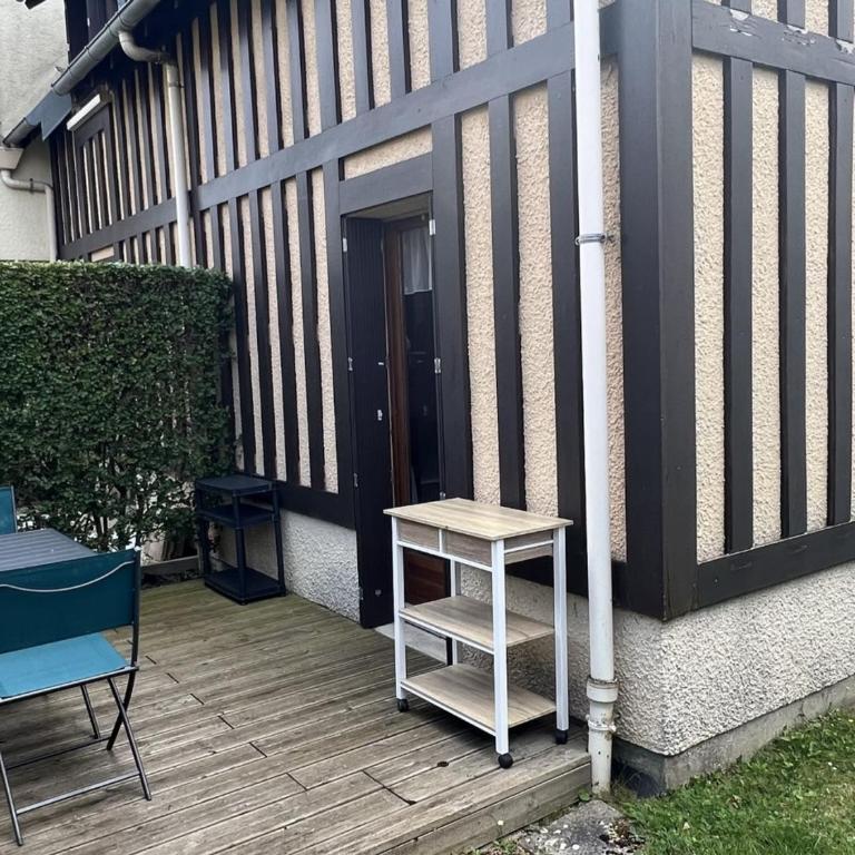 **Cottage 6 pers à Cabourg - Proche plage et thalasso, jardin, parking, Wi-Fi gratuit** - FR-1-487-358 - Apartment - 7