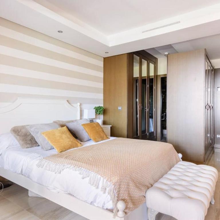 Apartamento lujo en primera línea de playa en Bahía de la Plata, Estepona - Two-Bedroom Apartment - 14
